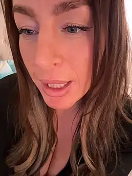 ChristinaSiemone live sex cam