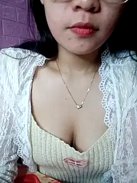 Eye-squirt live sex cam