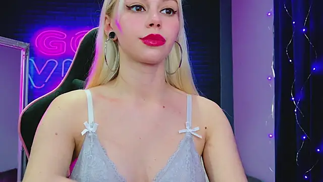 AlessiaCroft's cam snapshot