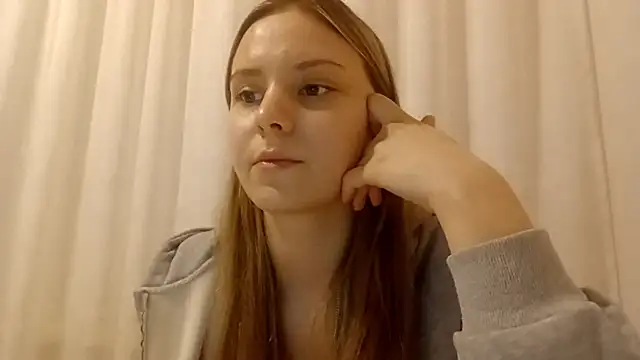 CrackShirker's cam snapshot