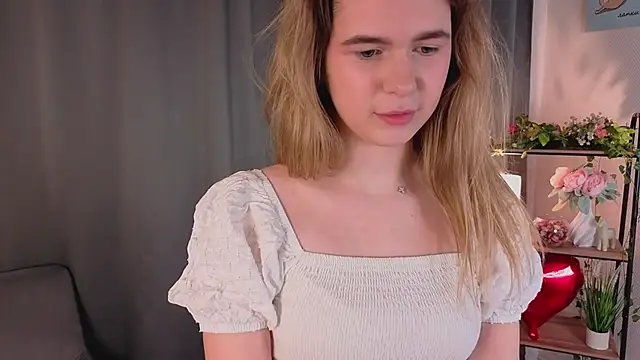 EleanorConnerr's cam snapshot