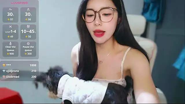 -XiaoYu-777 live sex cam