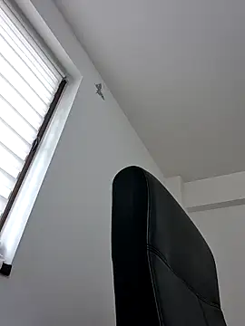 Amelia9798 live sex cam