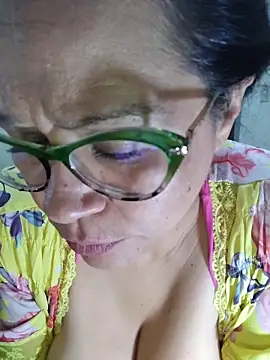 naughty_doll_horny live sex cam