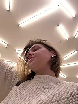 ValenciaShock live sex cam