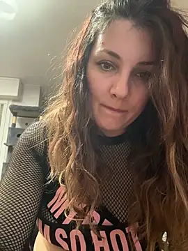 DaisyVibesss live sex cam