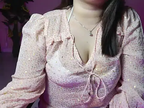 Saira_Hotty's cam snapshot