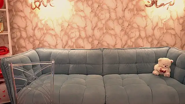 DramaQuenns's cam snapshot