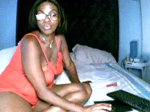 KINKYDOLL4U's cam snapshot