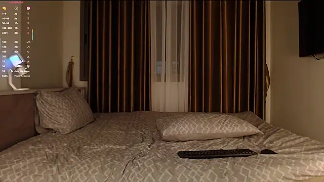 HloeChic live sex cam