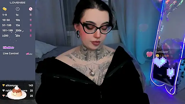 Dixi_Pixi_'s cam snapshot