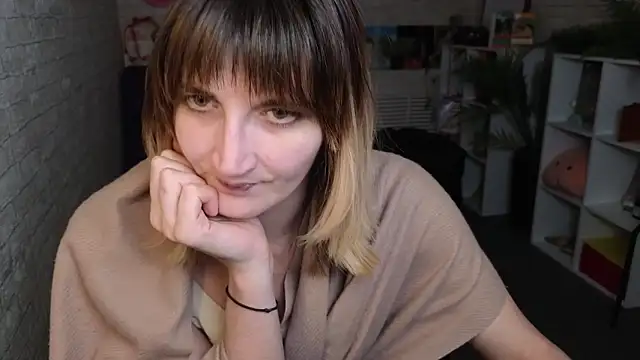 Nika_Kitten live sex cam