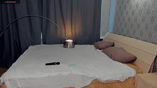 RenetTolken live sex cam