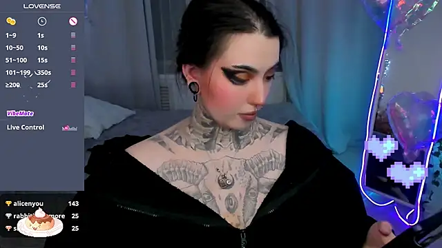 Dixi_Pixi_'s cam snapshot