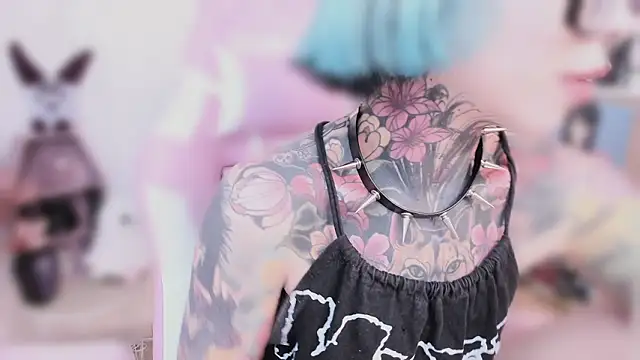 NikkiRamone's cam snapshot