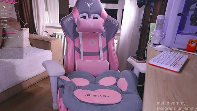 My_Emmy's cam snapshot