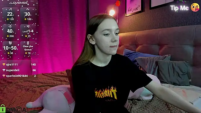 Lesi_Moonie01's cam snapshot