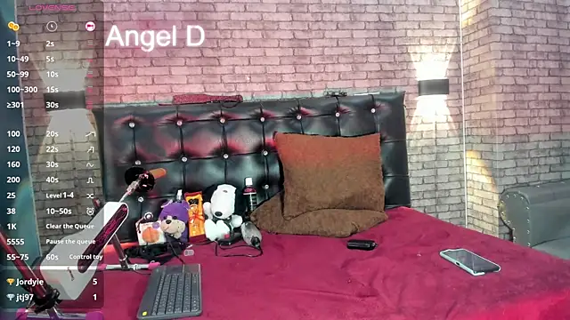 Angeldust19 live sex cam