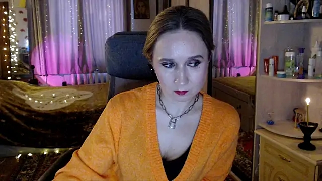 ClassyInna's cam snapshot