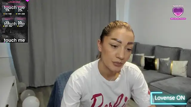 rossana_doll's cam snapshot