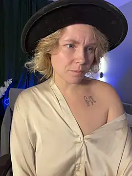 Charming_Daphny live sex cam