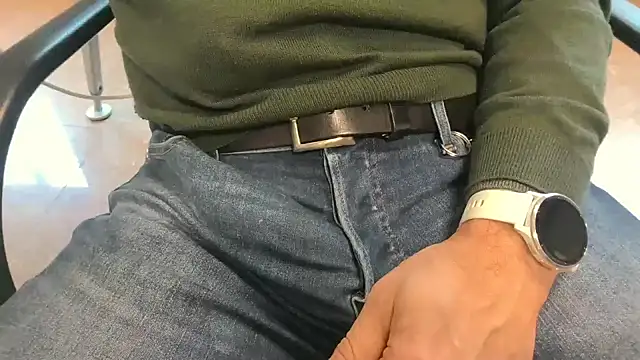 alessandroman2114 live sex cam