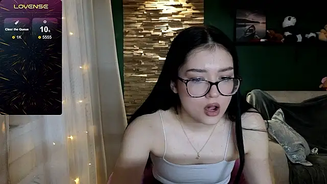 Whitney11_1131's cam snapshot