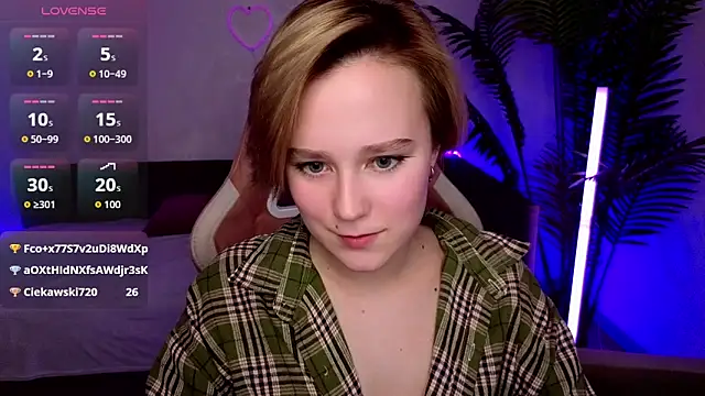 Ellie_Heavenly's cam snapshot