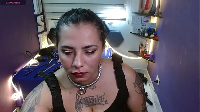 Alexa_Slavehot777 live sex cam