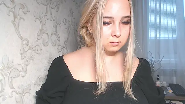 DolphinDreams live sex cam