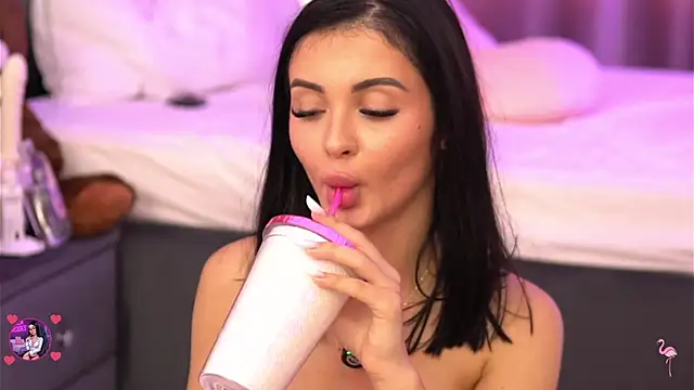 LilaRoses live sex cam