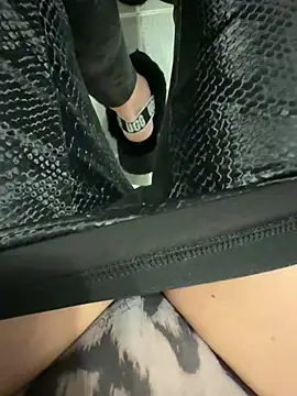 Wet-Pussycat's cam snapshot