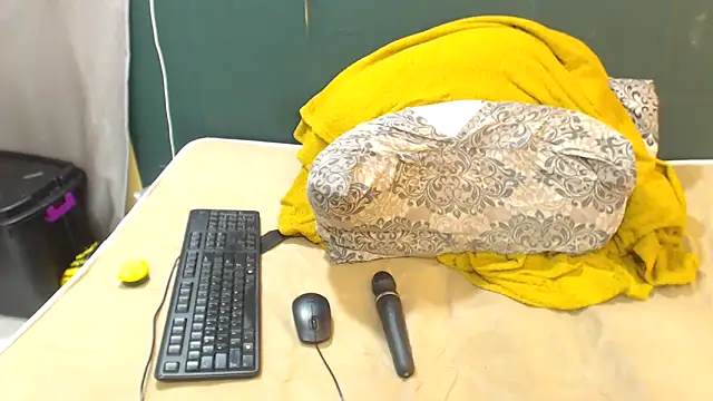 Damm_Bobbies's cam snapshot