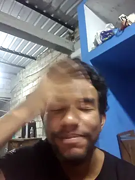 Reynold2608 live sex cam