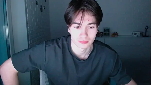 MarkusDean live sex cam