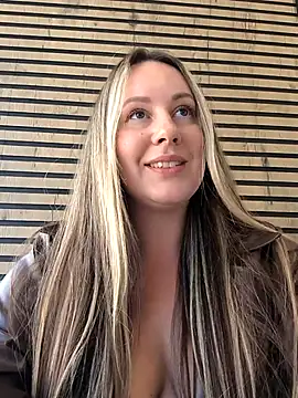 Mona_Plus live sex cam