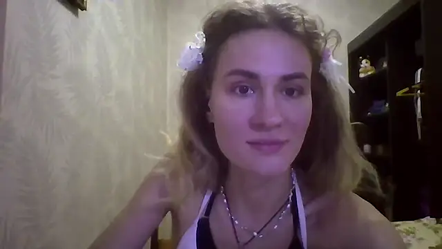 DeanneGilcher's cam snapshot