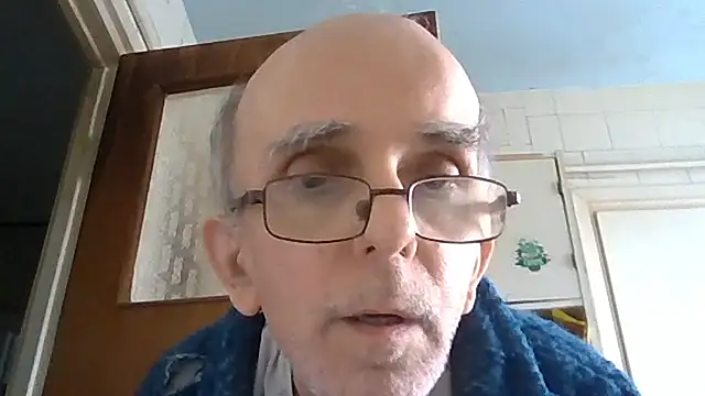 mariusica1@xh live sex cam