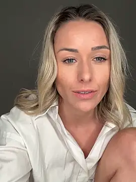 petrouchkaaa_ live sex cam