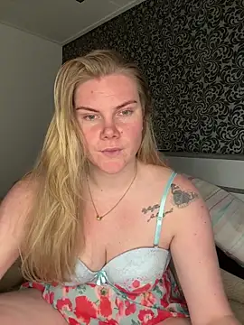 SexyBlondJoanna live sex cam