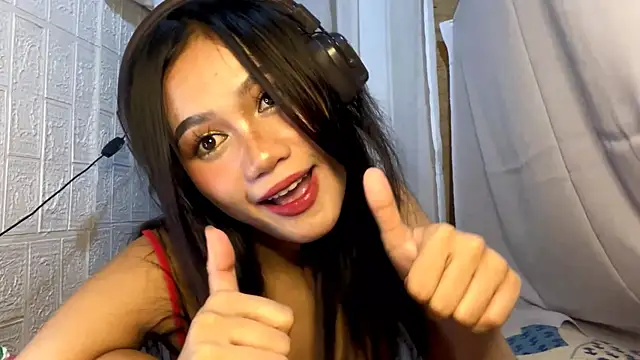 SuzieOtremba's cam snapshot