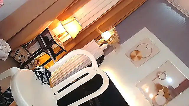 SassaLilly live sex cam