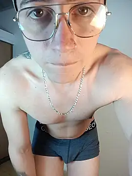 Emmanuel_Lust's cam snapshot