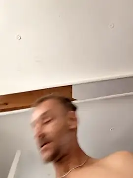 Hungwell1515 live sex cam