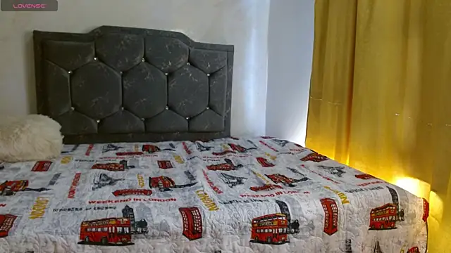 Valentina_dmg's cam snapshot