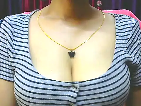 ishmita99 live sex cam