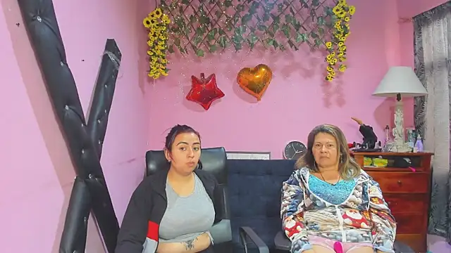 lesbiancuple live sex cam