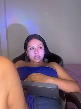 Alexamoon7's cam snapshot