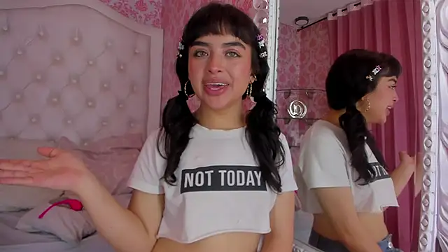 Mai_Rouse's cam snapshot