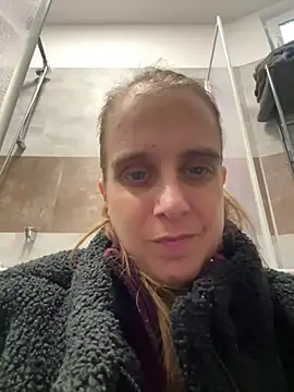 Chantalee live sex cam